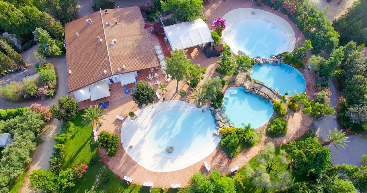 Camping Villaggio L'Ultima Spiaggia Бари Сардо Екстериор снимка