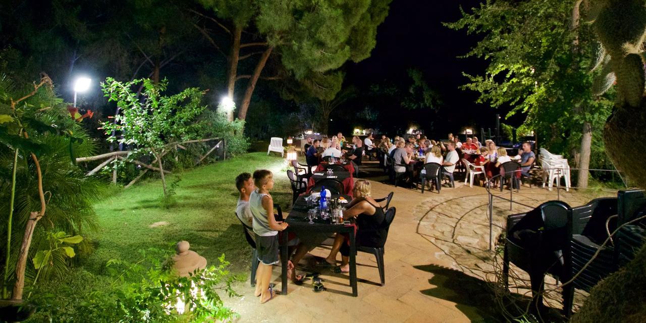 Camping Villaggio L'Ultima Spiaggia Бари Сардо Екстериор снимка