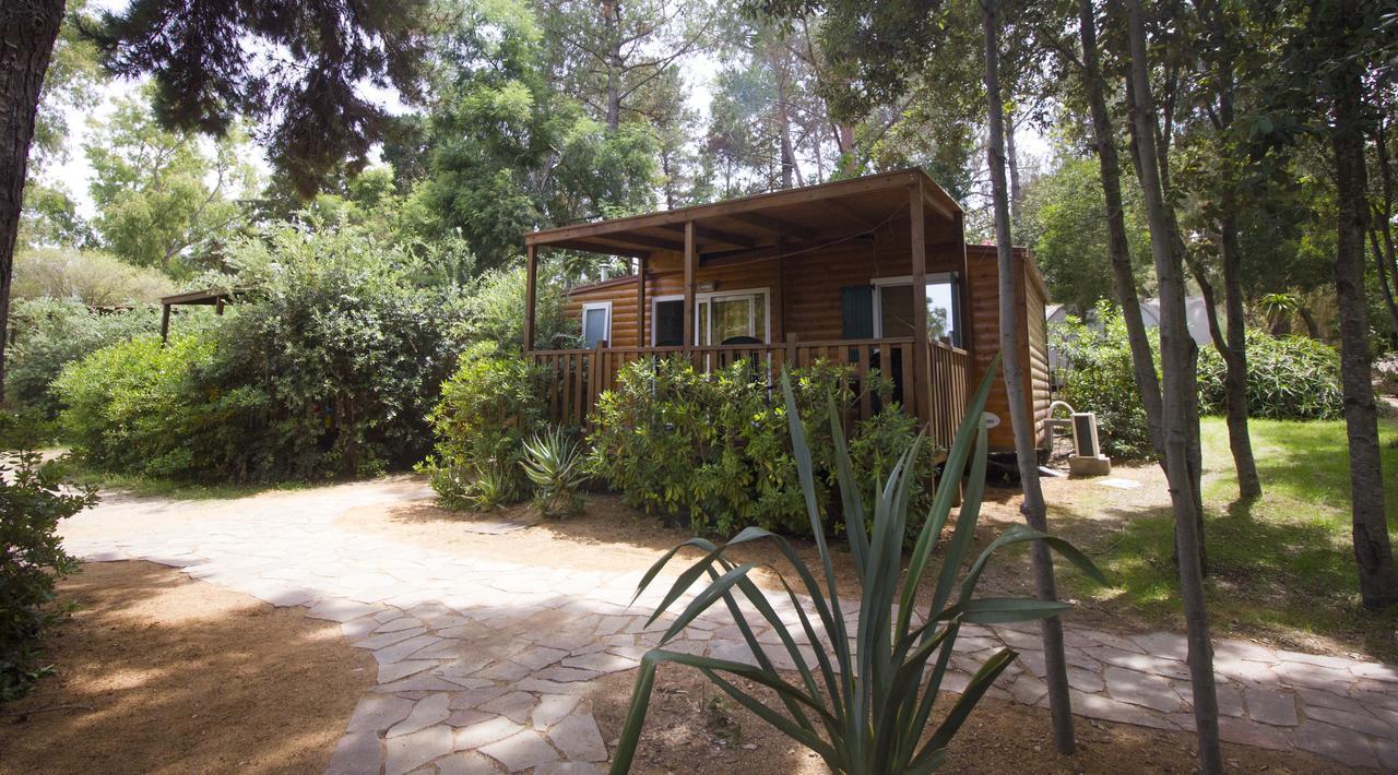 Camping Villaggio L'Ultima Spiaggia Бари Сардо Екстериор снимка