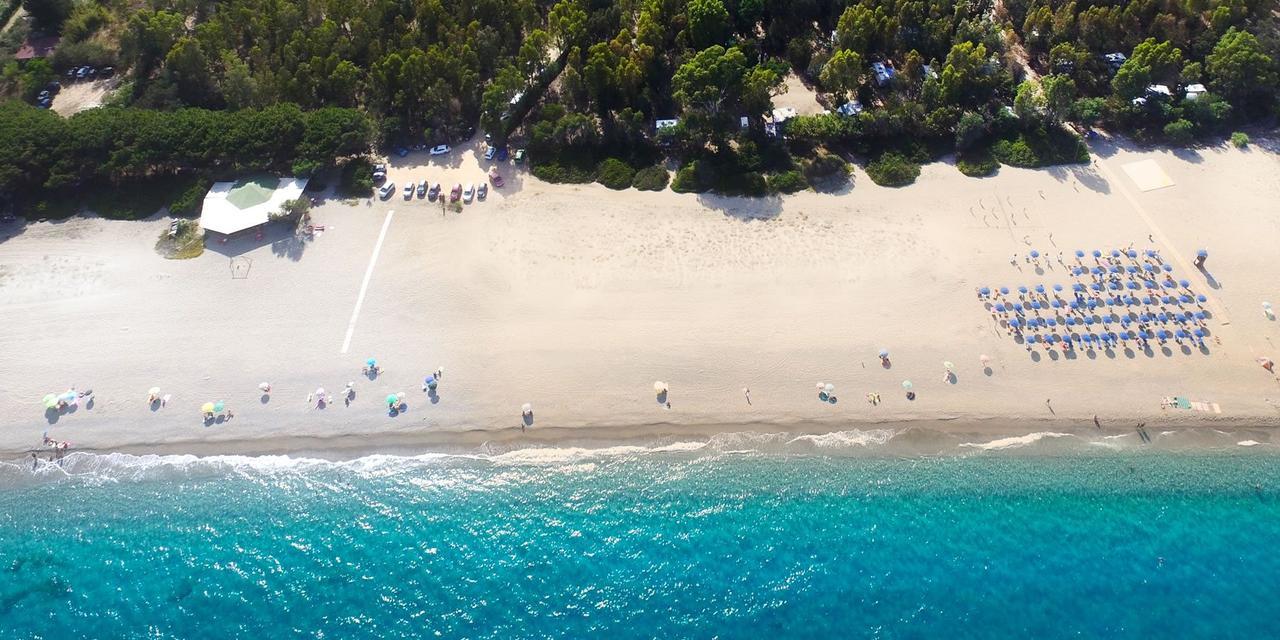 Camping Villaggio L'Ultima Spiaggia Бари Сардо Екстериор снимка
